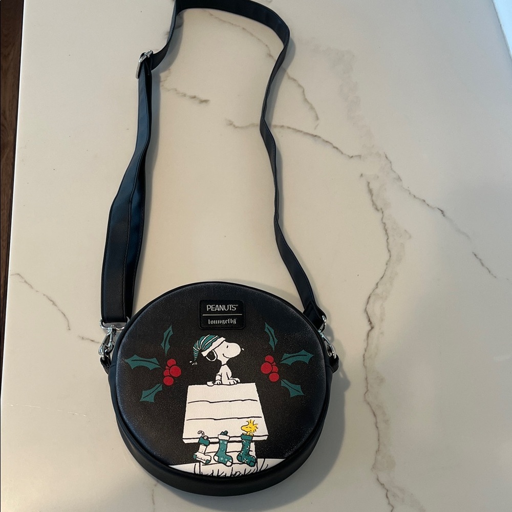 Loungefly Peanuts Snoopy Holiday Wreath Crossbody Bag - Picture 14 of 14